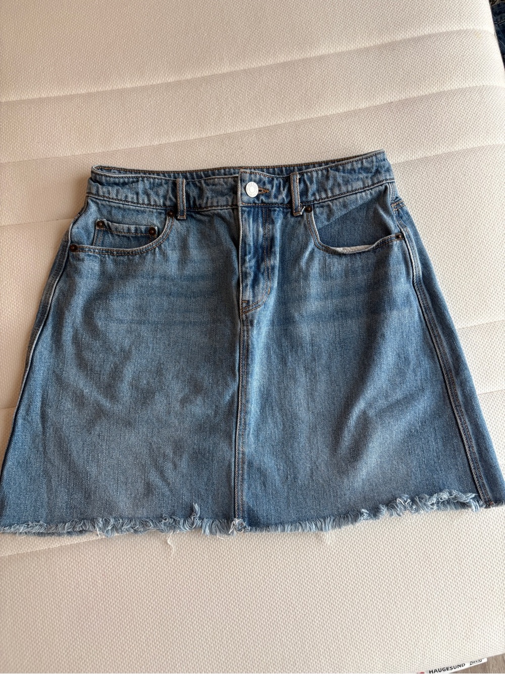 Old navy denim skirt